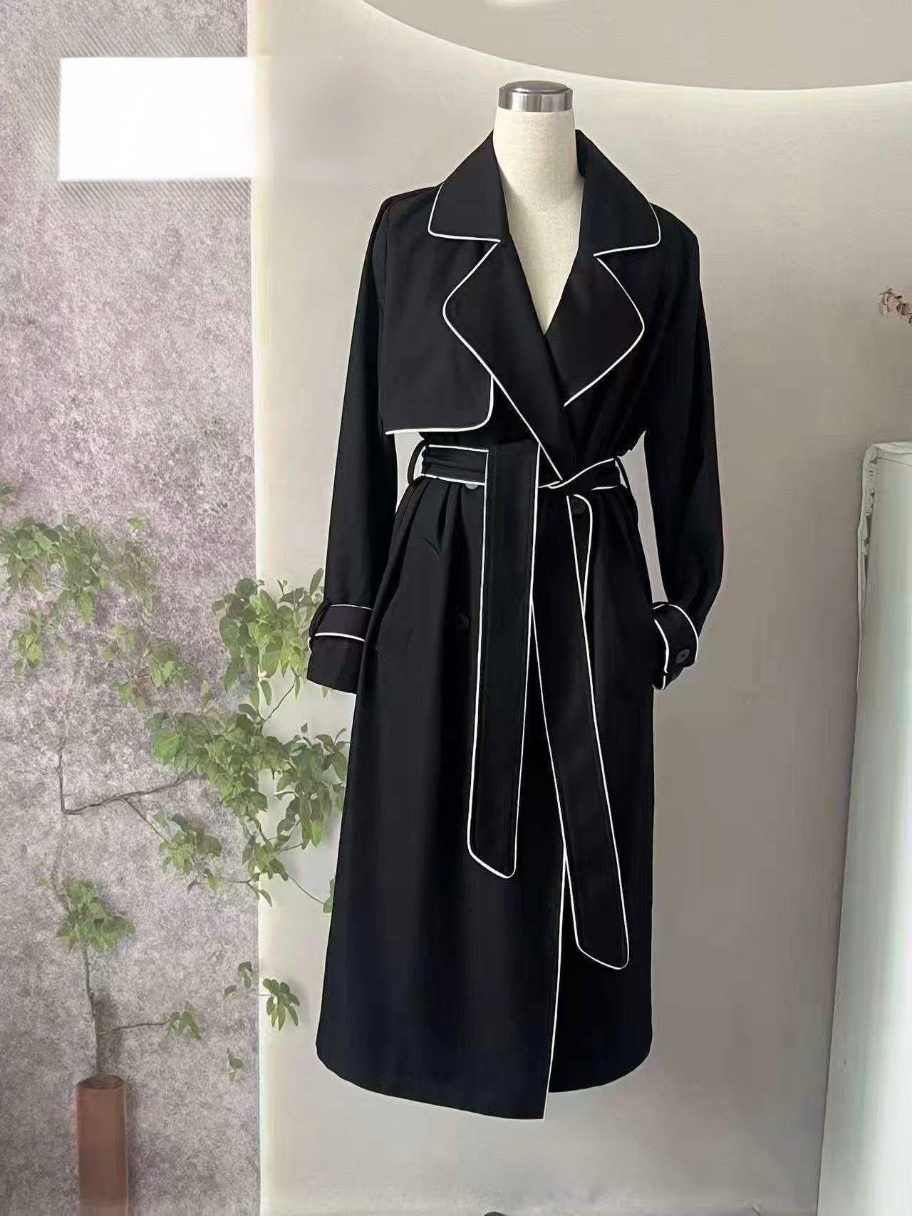Jessica Trench - Black